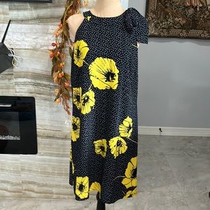 Taylor Toss Yellow Poppy‎ Tie Dress ChikEwe. Size 10